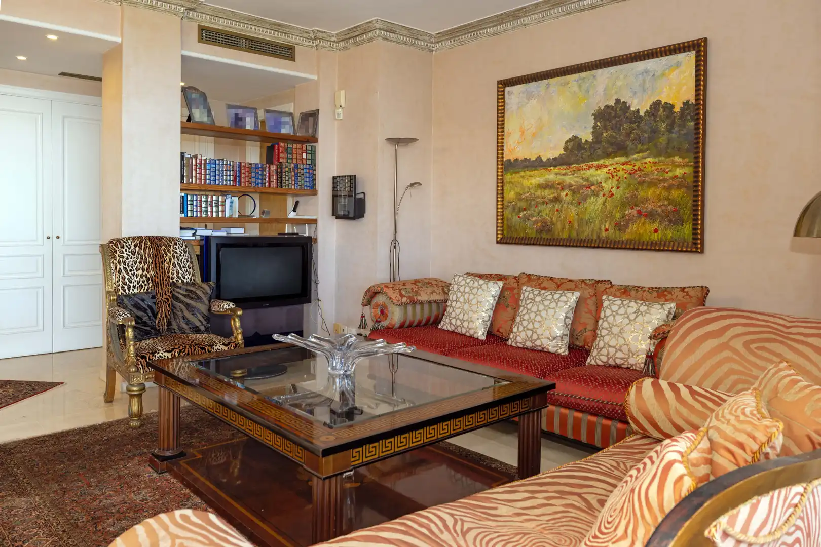 Wohnzimmer von Dachboden zum Verkauf in Marbella mit Klimaanlage, Heizung und Terrasse