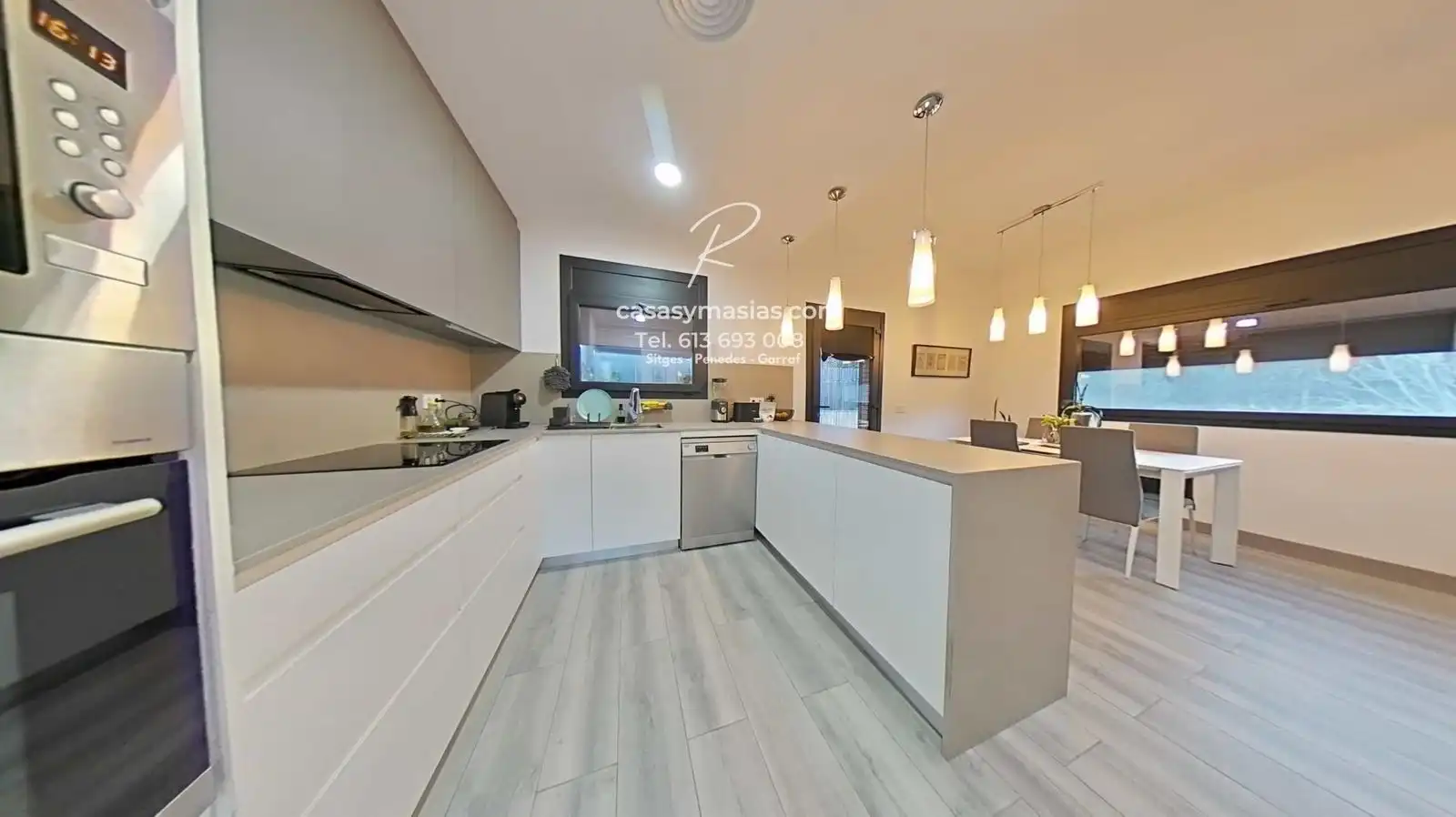 Cocina de Casa o chalet en venta en Vallirana con Aire acondicionado, Calefacción y Jardín privado