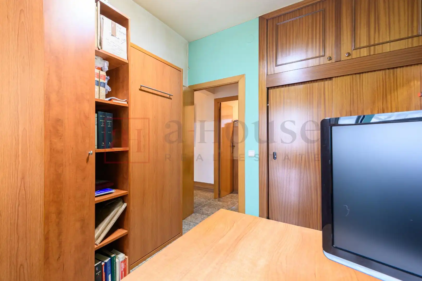Schlafzimmer von Wohnung zum Verkauf in Barcelona mit Klimaanlage, Heizung und Terrasse