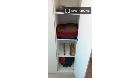 Photo 3 of Room in Moncada, Valencia