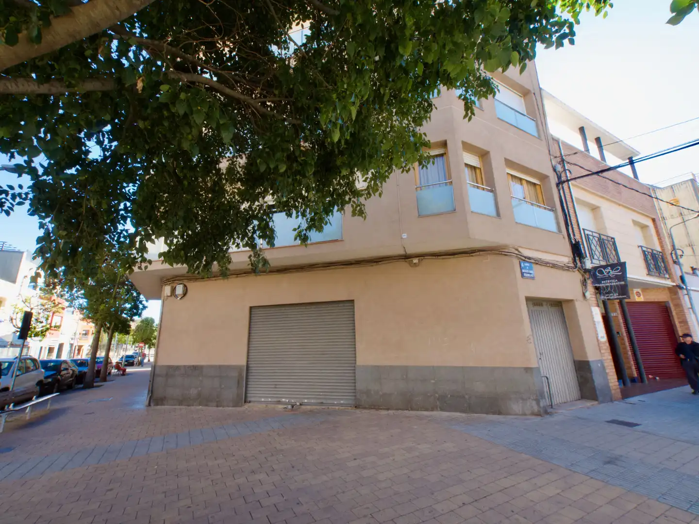 Vista exterior de Local de alquiler en Terrassa