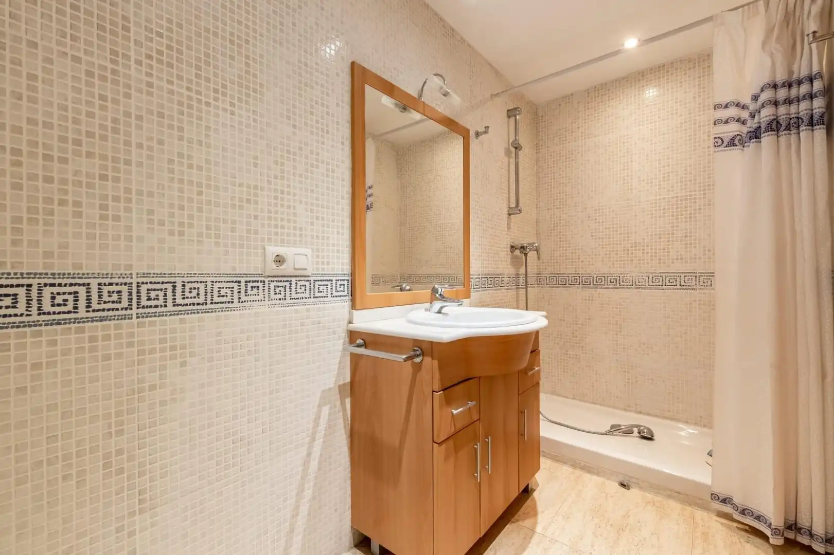 Baño de Casa adosada en venta en L'Ampolla con Jardín privado y Piscina comunitaria
