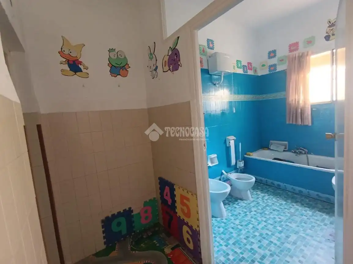 Casa aparellada en venda a La Carolina, imagen 12