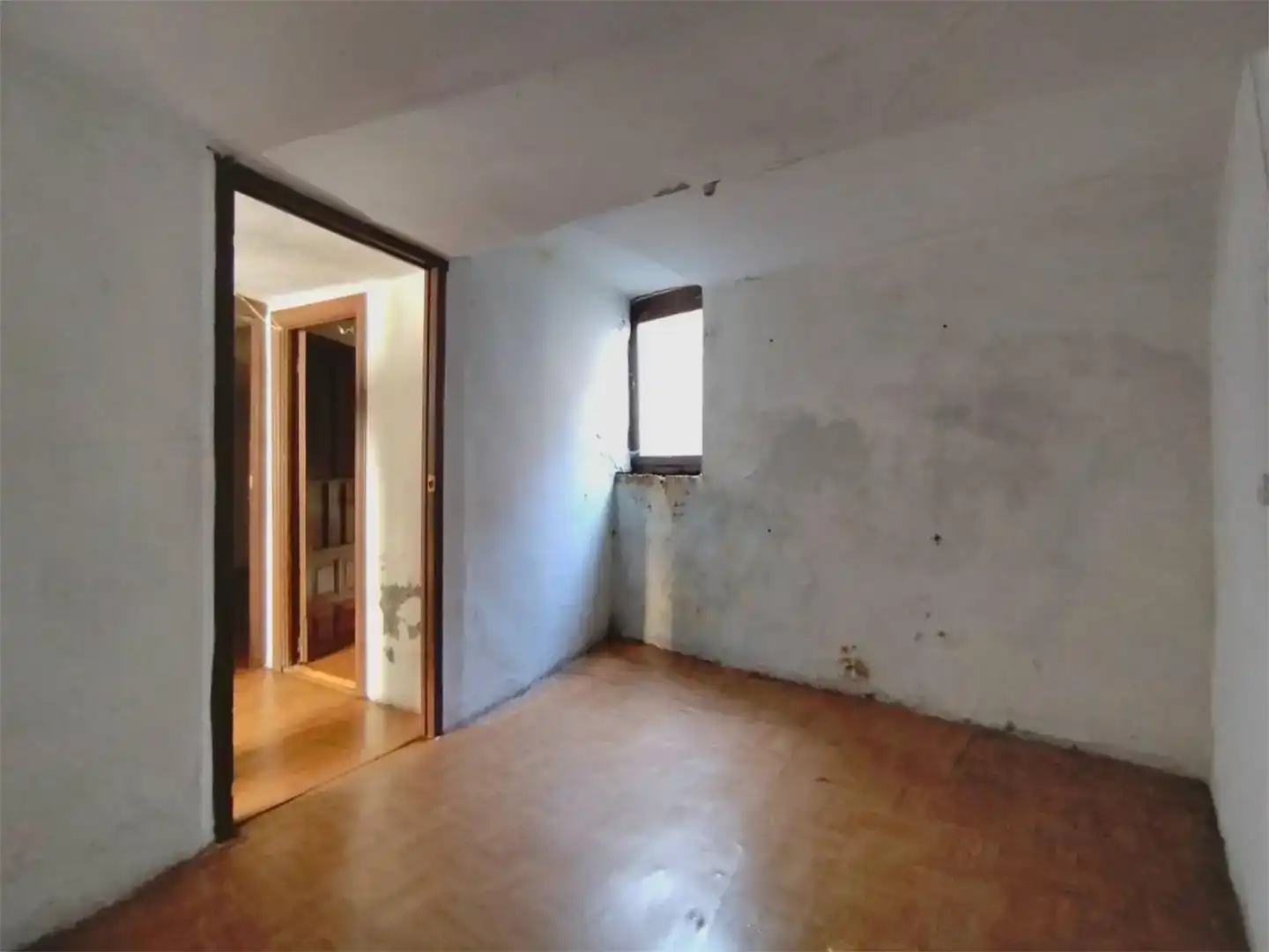 Casa adosada en venda en Langreo amb Traster