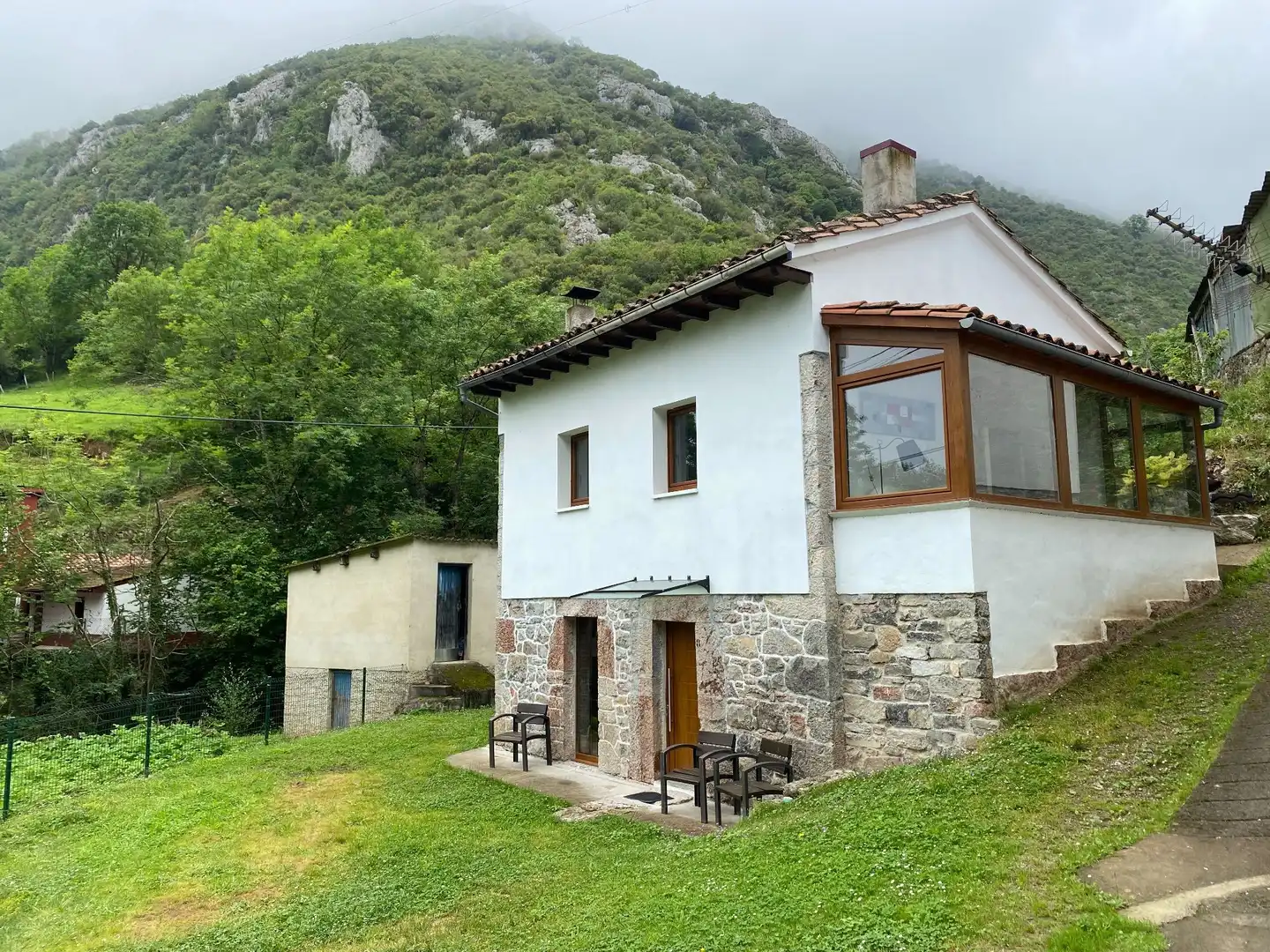 Houses for sale in Ceneya, Amieva