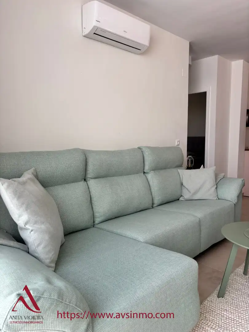 Sala de estar de Piso en venta en Torrevieja con Aire acondicionado, Jardín privado y Terraza