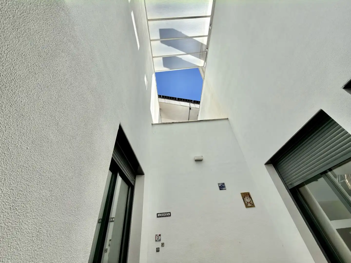 Vista exterior de Casa o xalet en venda en Guillena amb Aire condicionat, Calefacció i Terrassa