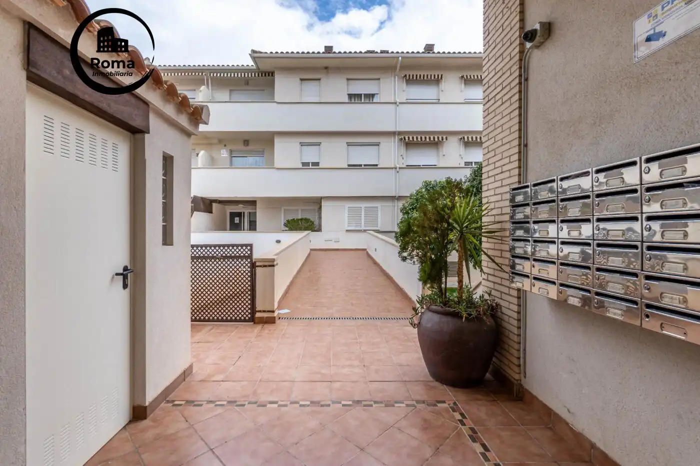 Vista exterior de Piso en venta en Las Gabias con Aire acondicionado, Calefacción y Jardín privado
