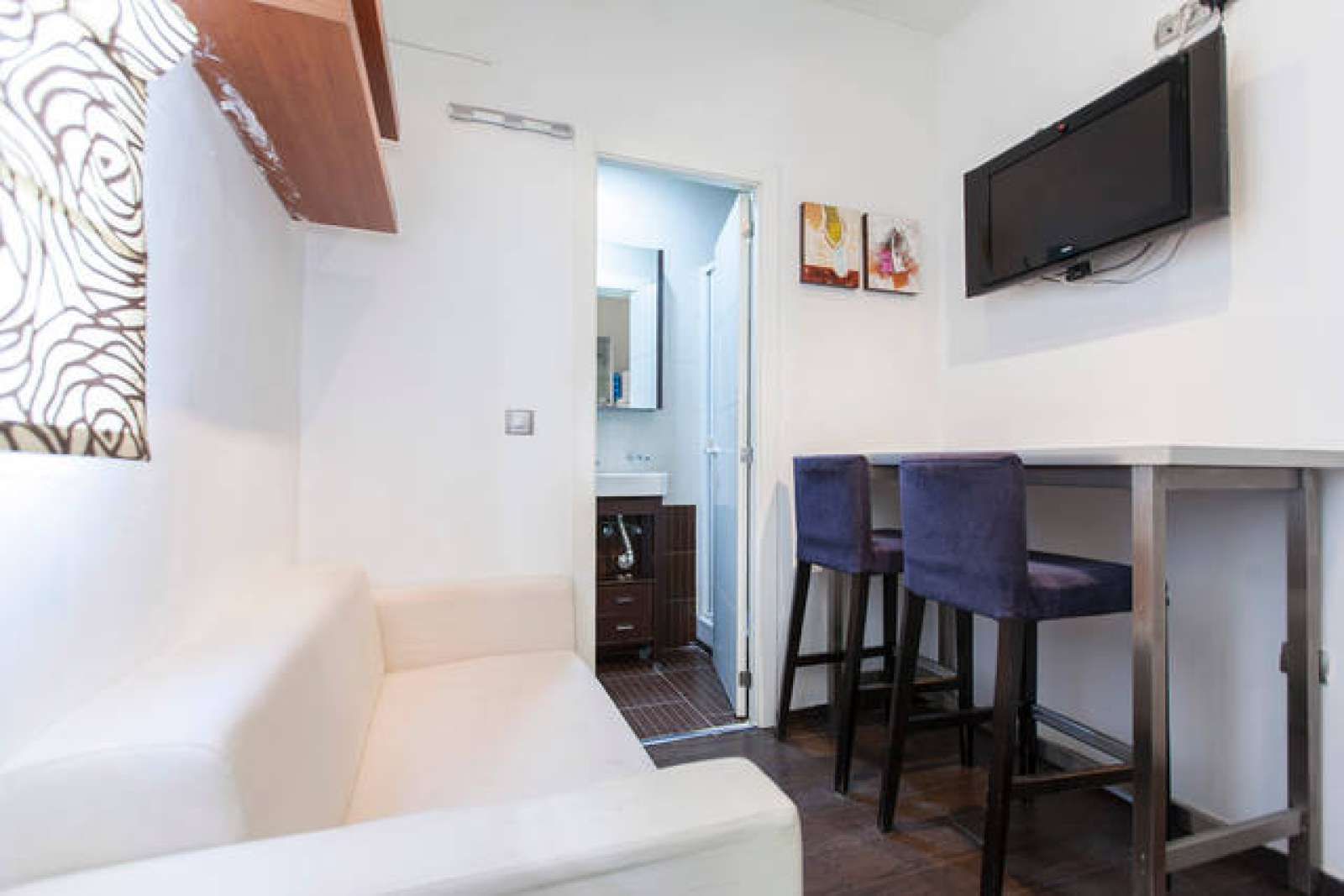 Dormitori de Estudi per a compartir en  Madrid Capital amb Aire condicionat i Terrassa
