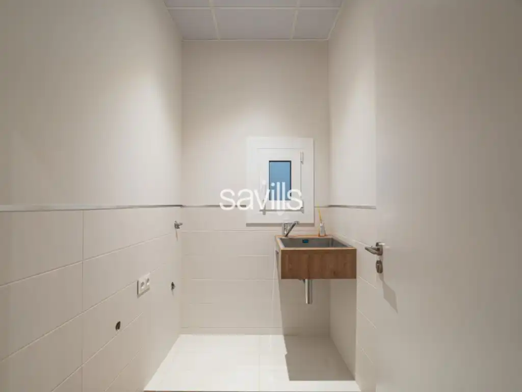 Bany de Apartament en venda en Barcelona amb Aire condicionat, Calefacció i Forn