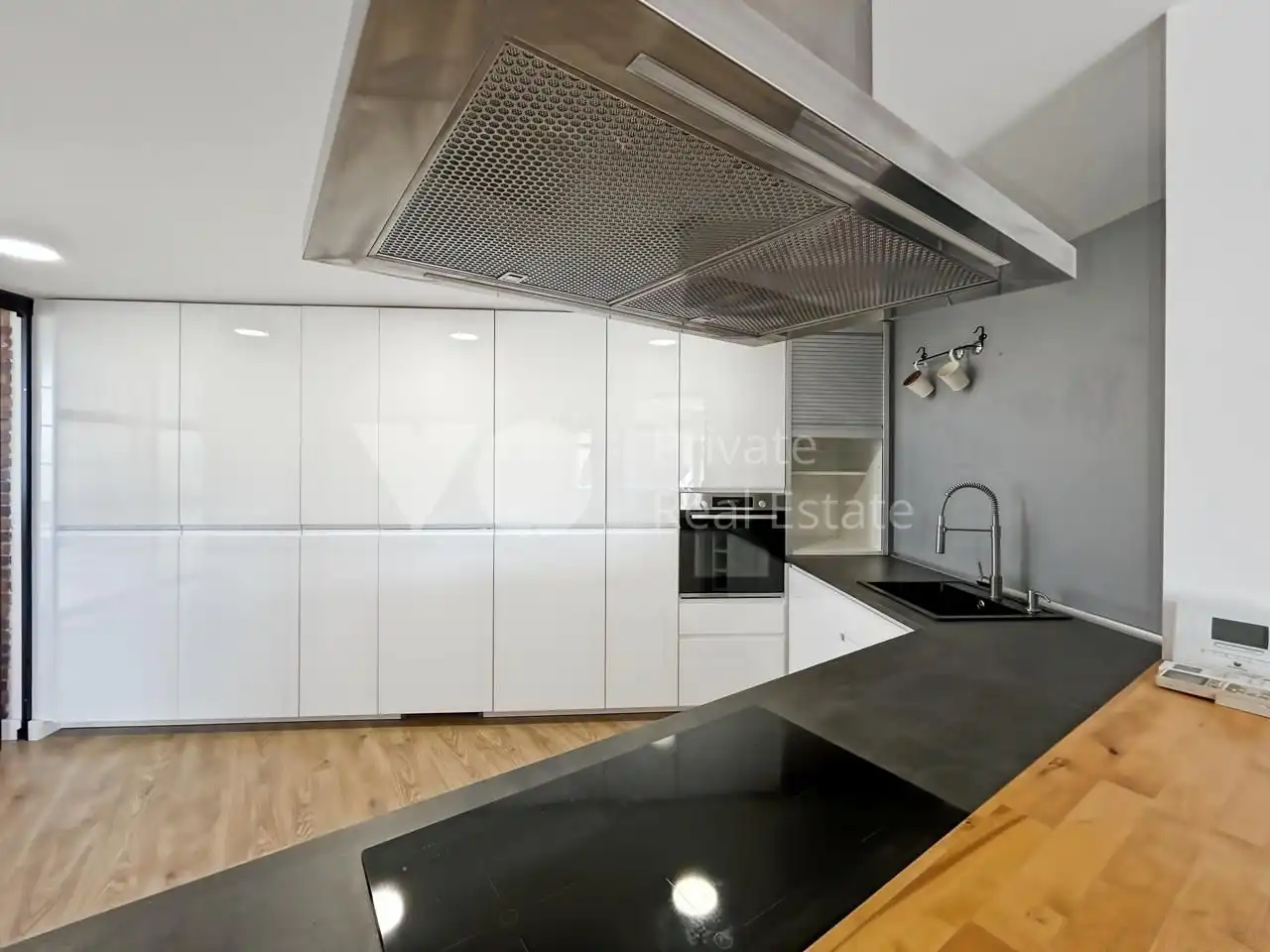 Cuina de Dúplex de lloguer en Majadahonda amb Aire condicionat, Calefacció i Terrassa