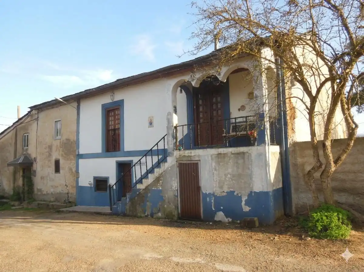 Casa con jardín en venta en Barrio de Corrego 2, imagen 2