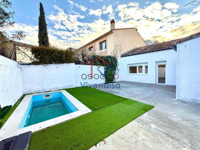 Casa-chalet en Venta en Casco Histórico