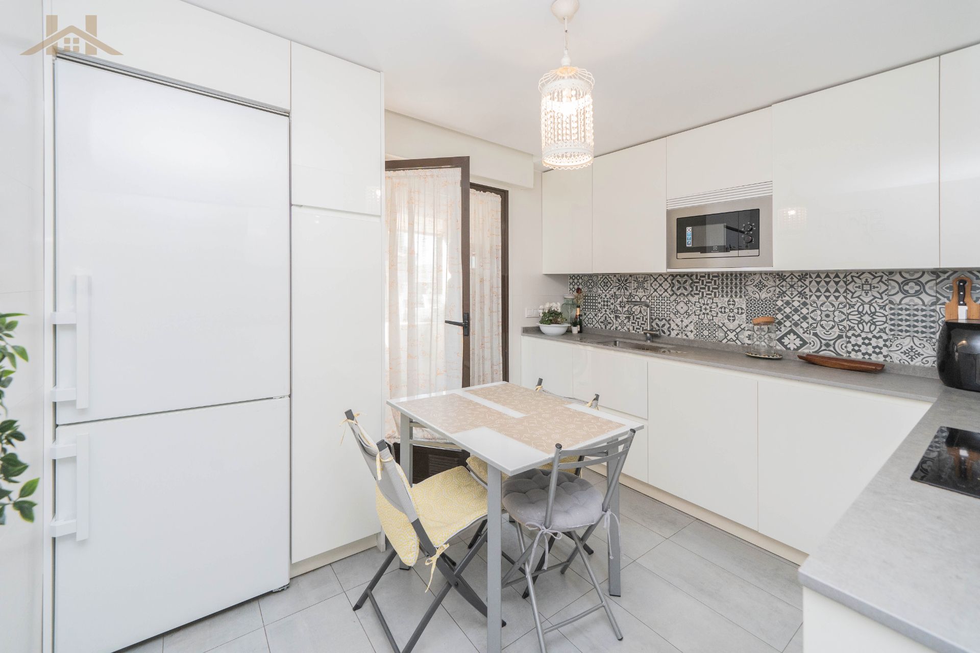 Kitchen of Flat for sale in Pozuelo de Alarcón  with Air Conditioner, Heating and Terrace