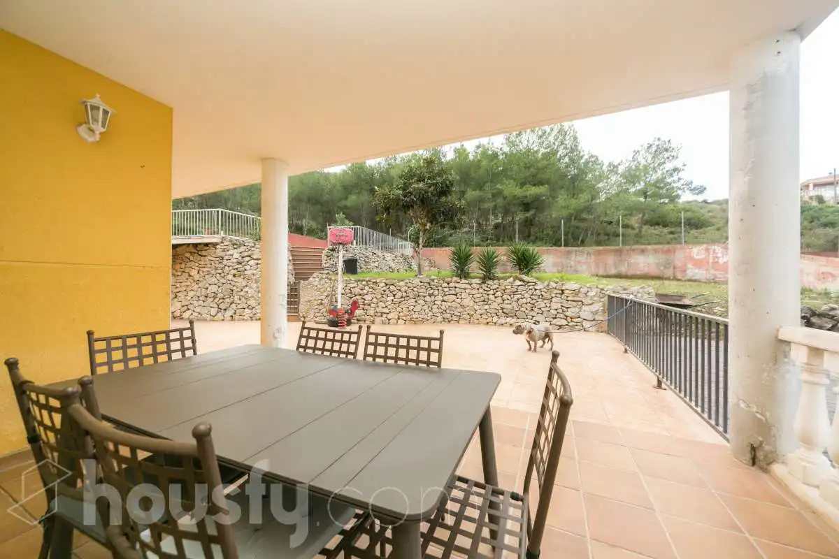 Casa o xalet en venda a Carrer de la Figuera, Olèrdola