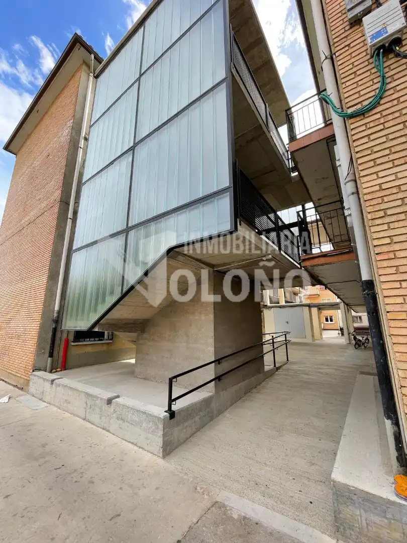 Vista exterior de Dúplex en venta en Labastida / Bastida con Terraza, Amueblado y Horno