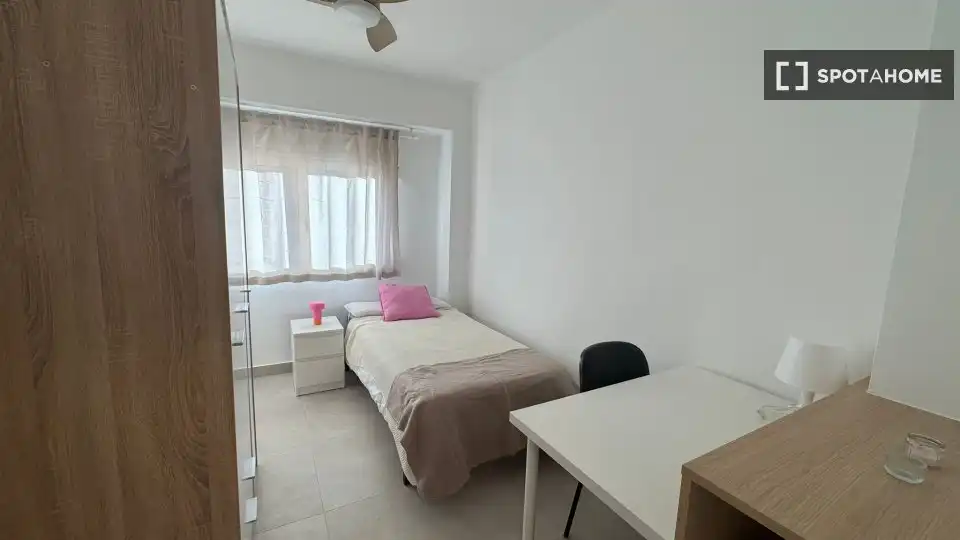 Appartamento con terrazza in affitto a Algirós, imagen 10