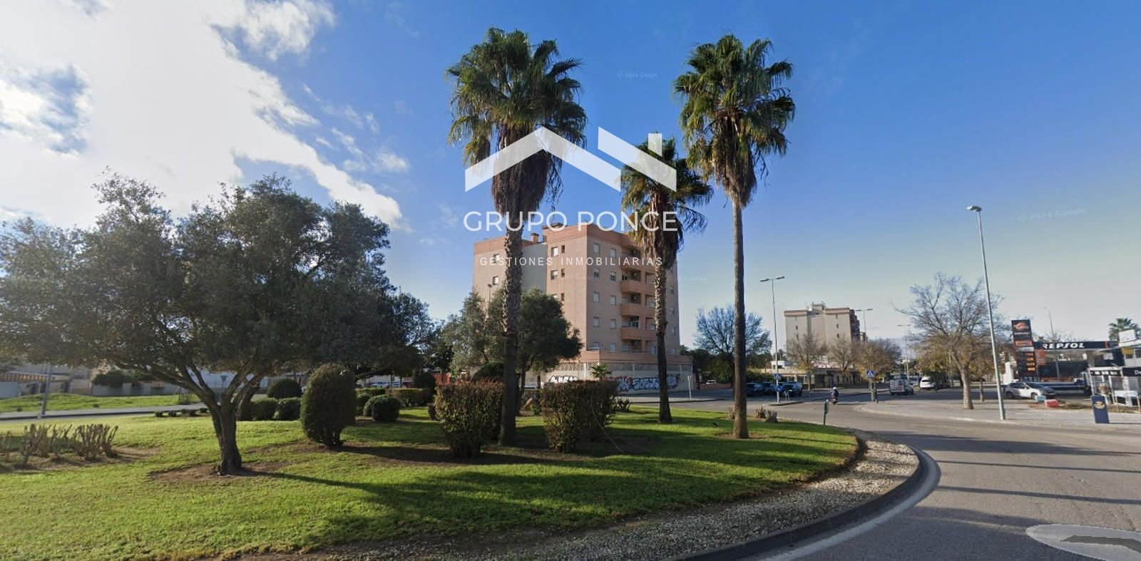 Exterior view of Single-family semi-detached for sale in Jerez de la Frontera