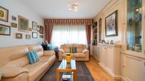 Living room of Flat for sale in  Madrid Capital