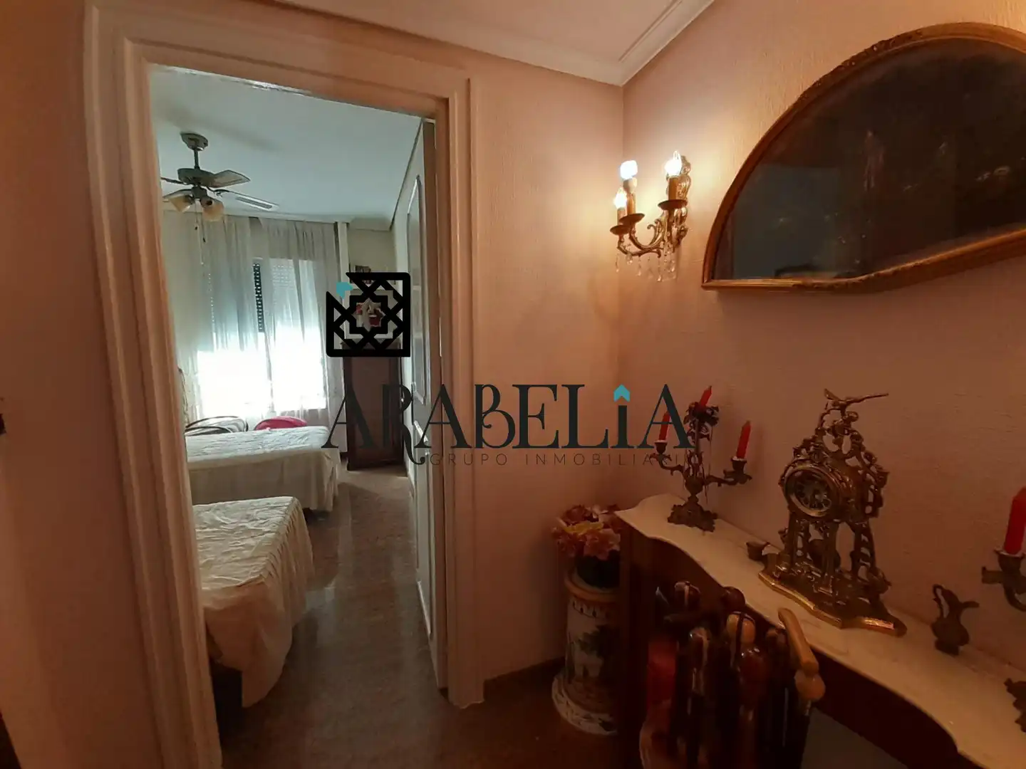 Schlafzimmer von Wohnung zum Verkauf in Córdoba mit Klimaanlage, Terrasse und Abstellraum