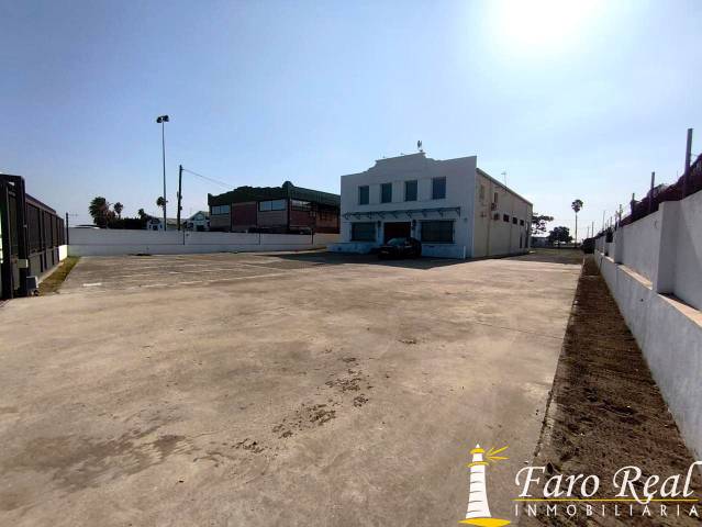 Nave industrial en Alquiler en A-480 en Chipiona Norte
