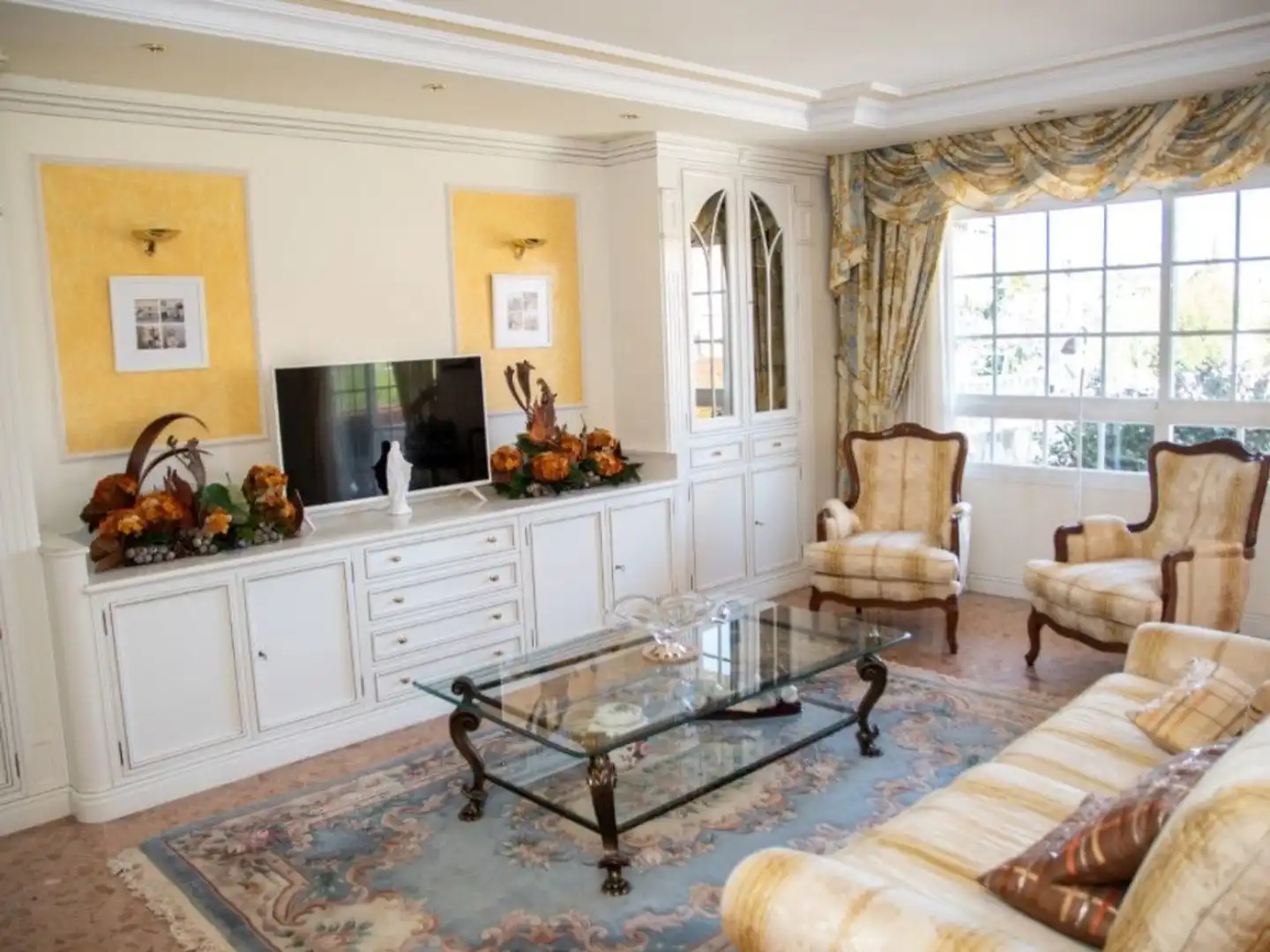 Sala de estar de Casa adosada en venta en Cuarte de Huerva con Aire acondicionado, Calefacción y Jardín privado