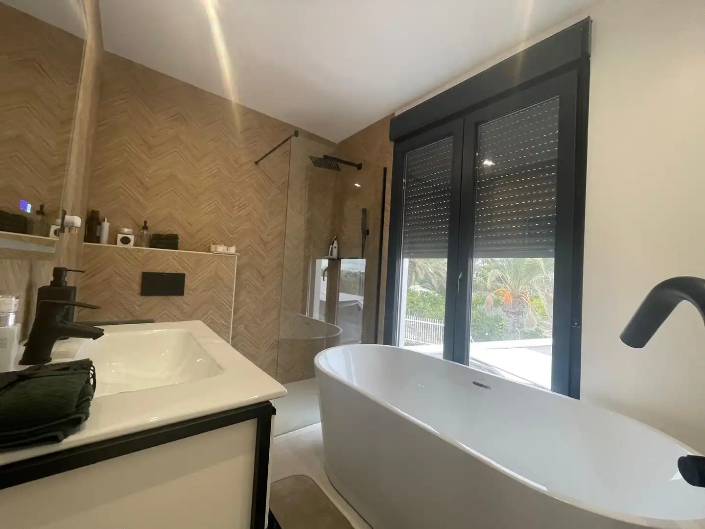 Bany de Casa o xalet en venda en Elche / Elx amb Aire condicionat, Terrassa i Traster