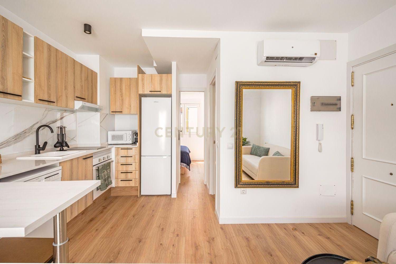 Habitación de Piso en venta en  Madrid Capital con Aire acondicionado y Terraza