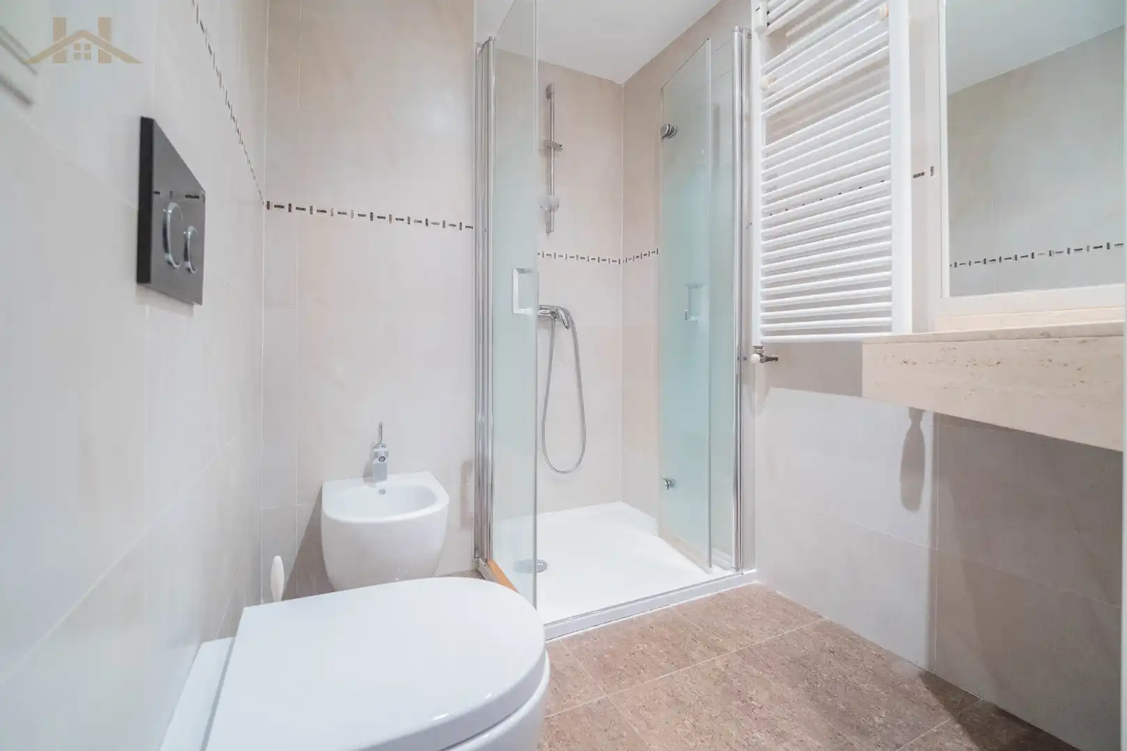 Badezimmer von Wohnung zum Verkauf in Torrejón de Ardoz mit Möbliert