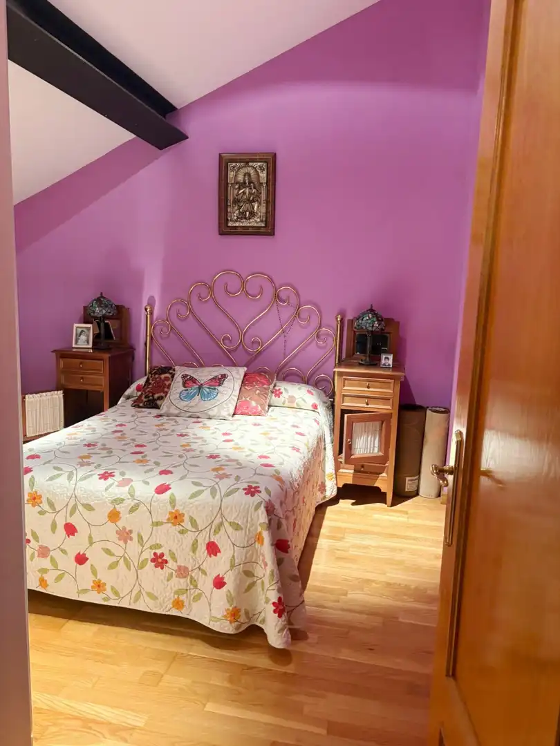 Habitación de Casa adosada en venta en Cabranes con Calefacción y Terraza