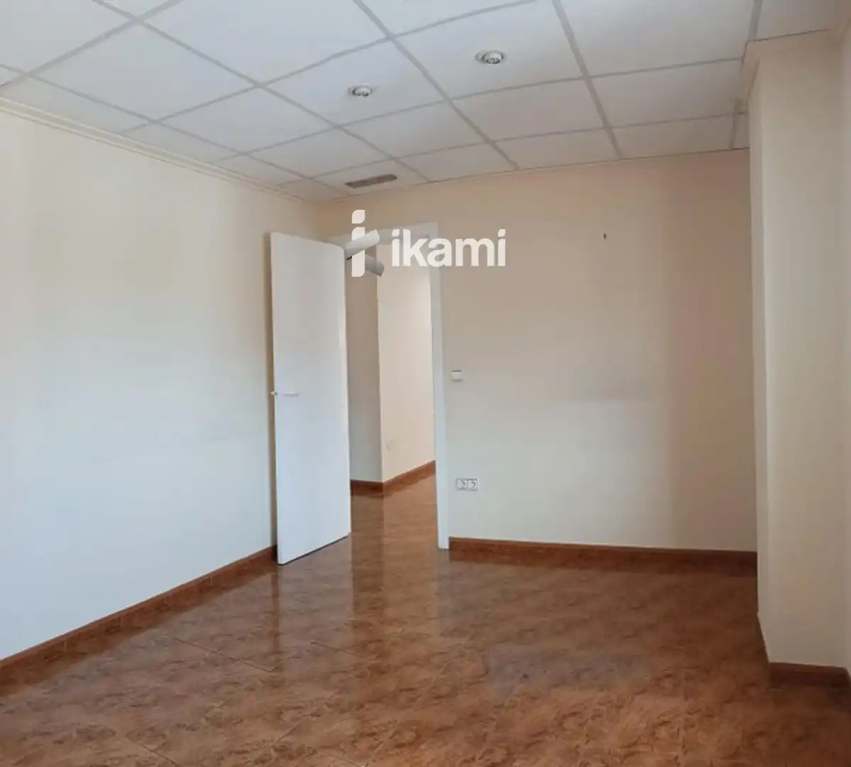 Oficina en venta en Dénia con Calefacción, Terraza y Internet