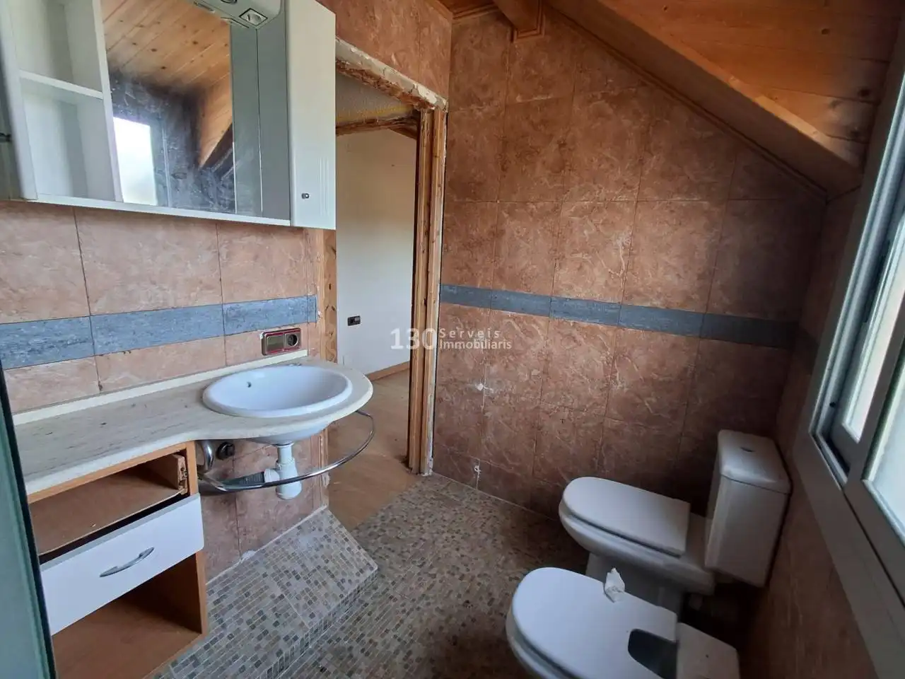 Bany de Casa o xalet en venda en Cabra del Camp amb Jardí privat, Parquet i Terrassa