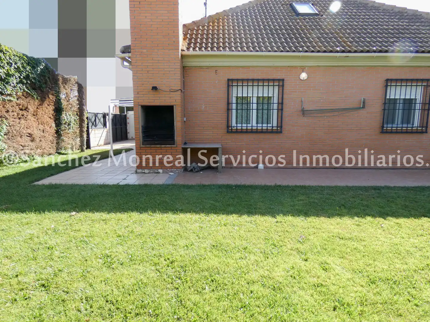 Casa adosada en venta en Avenida de la Cruz Roja, Alcázar de San Juan
