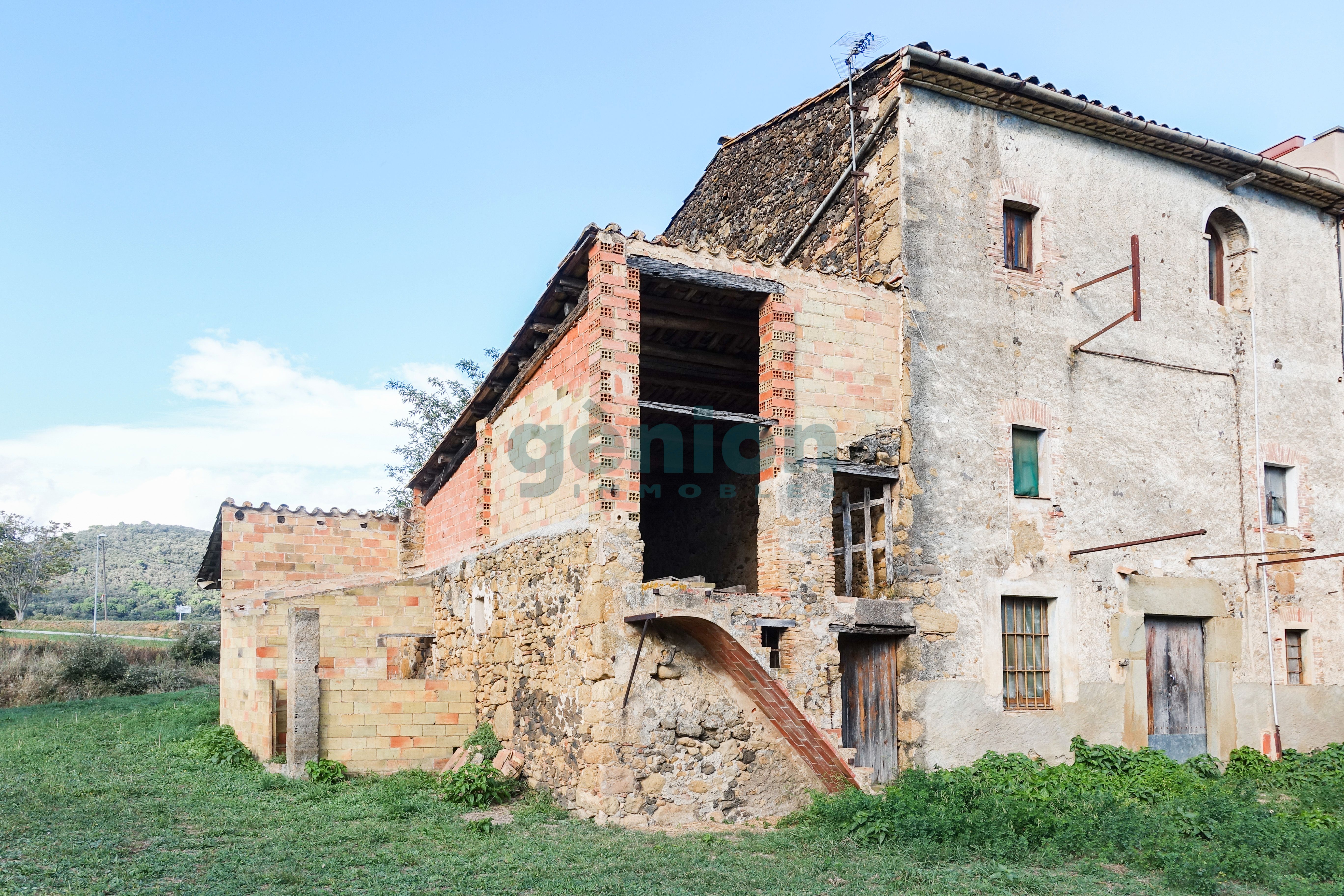Vista exterior de Finca rústica en venda en Canet d'Adri