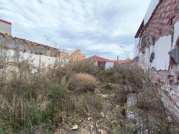 Terreno industriale in vendita a Calle Santa María de la Cabeza