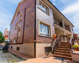 Exterior view of Single-family semi-detached for sale in Brunete  with Air Conditioner, Heating and Private garden