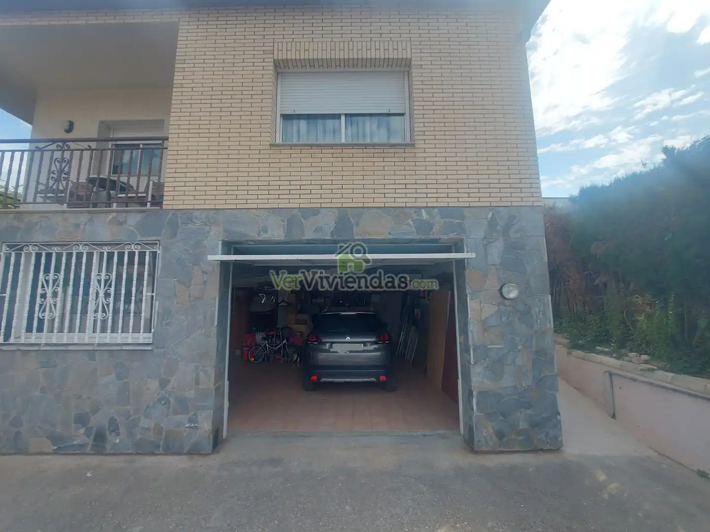 Parking of Houses for sale in Sant Vicenç Dels Horts  with Air Conditioner, Heating and Private garden