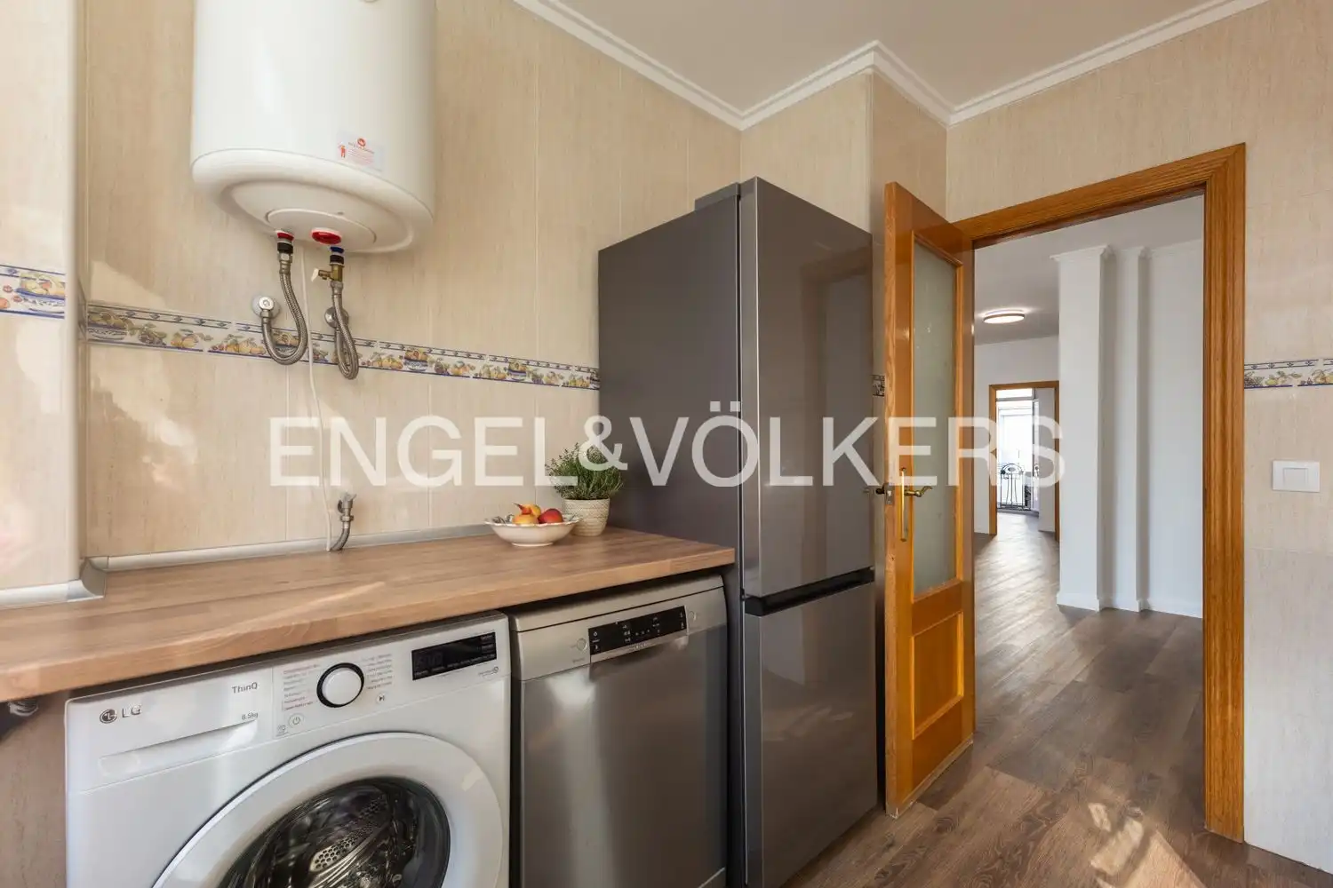Wohnung zur Miete in Carrer del Pintor Salvador Abril, Russafa