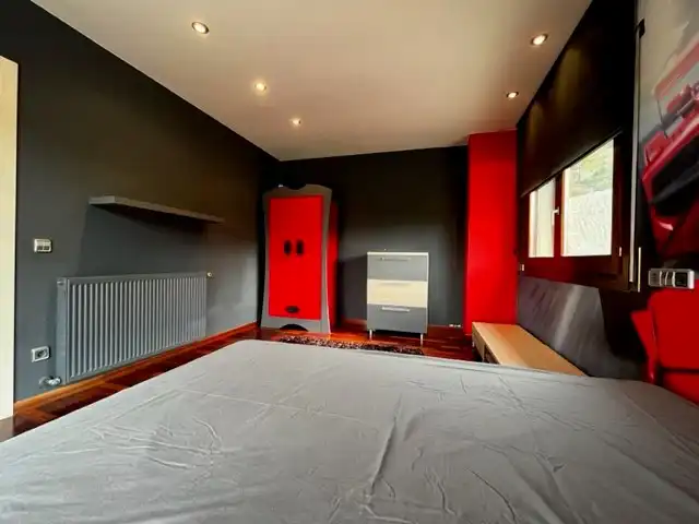 Habitación de Casa o chalet en venta en Bescanó con Calefacción, Jardín privado y Parquet