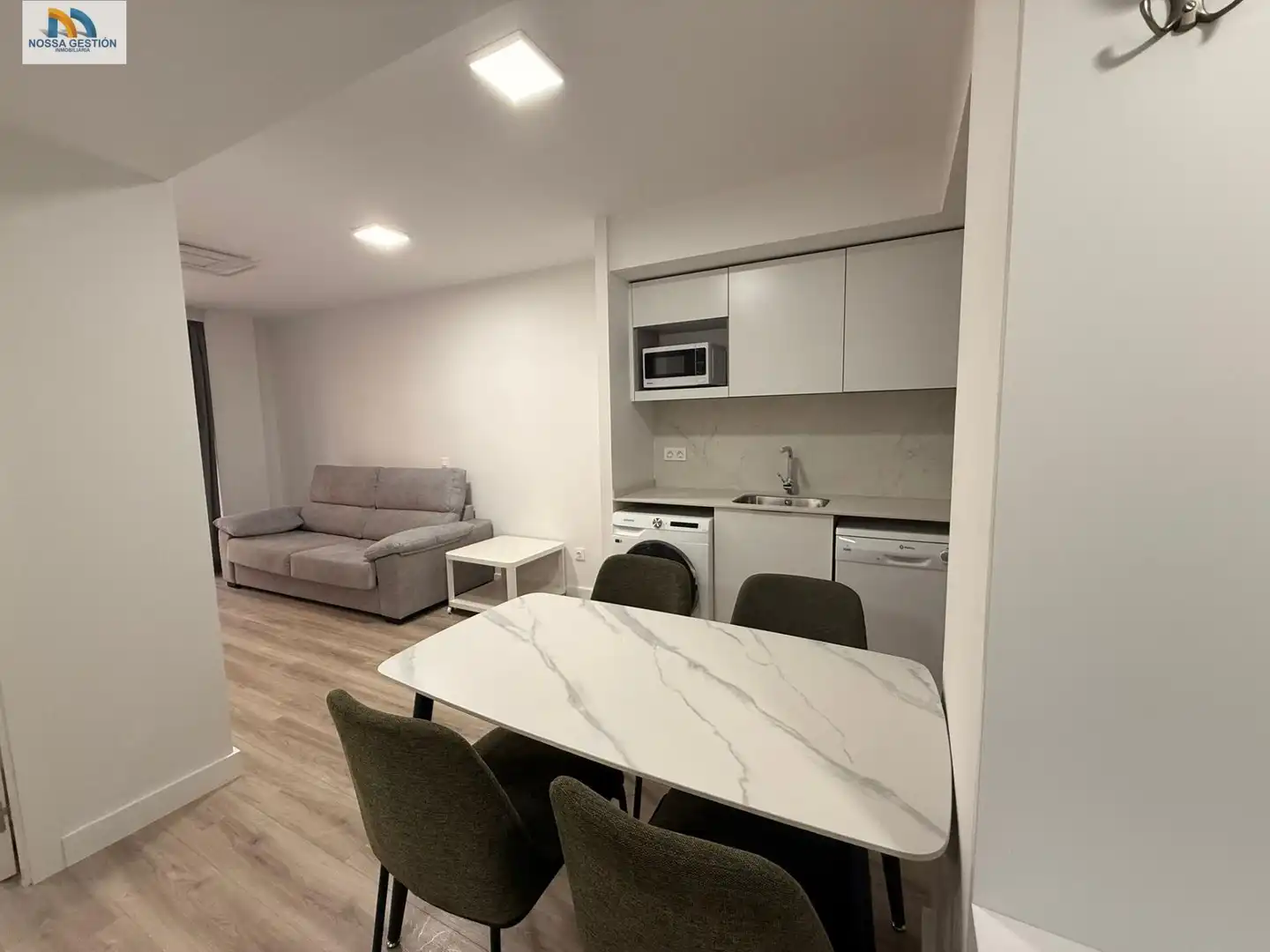 Cocina de Apartamento en venta en Valencia con Aire acondicionado, Jardín privado y Terraza