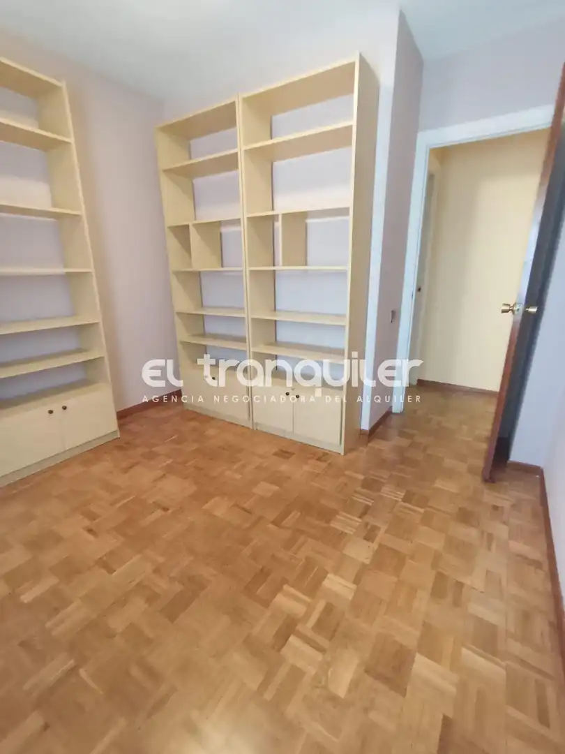 Sala d'estar de Pis de lloguer en Leganés amb Parquet, Terrassa i Rentadora