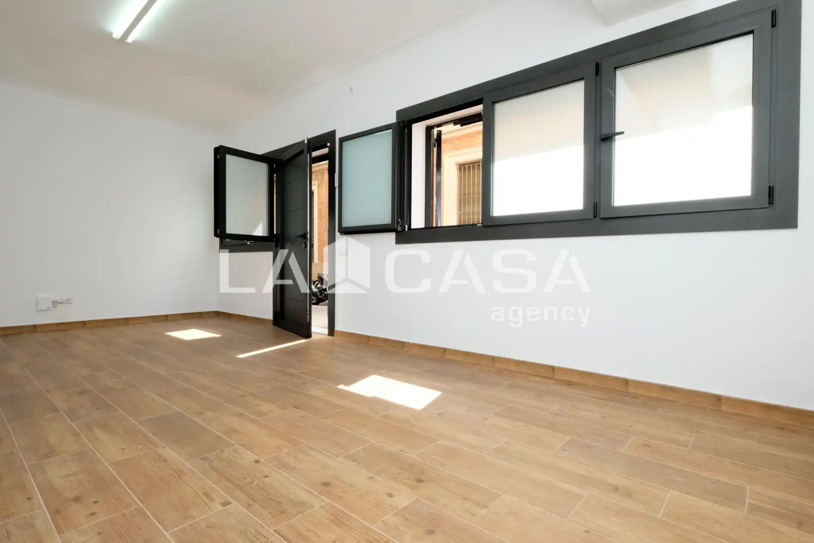 Office for sale in Barcelona