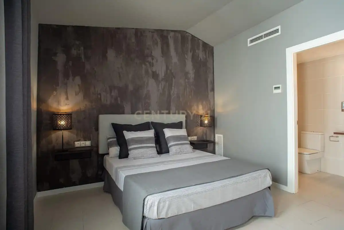 Schlafzimmer von Gebäude zum Verkauf in Figueres