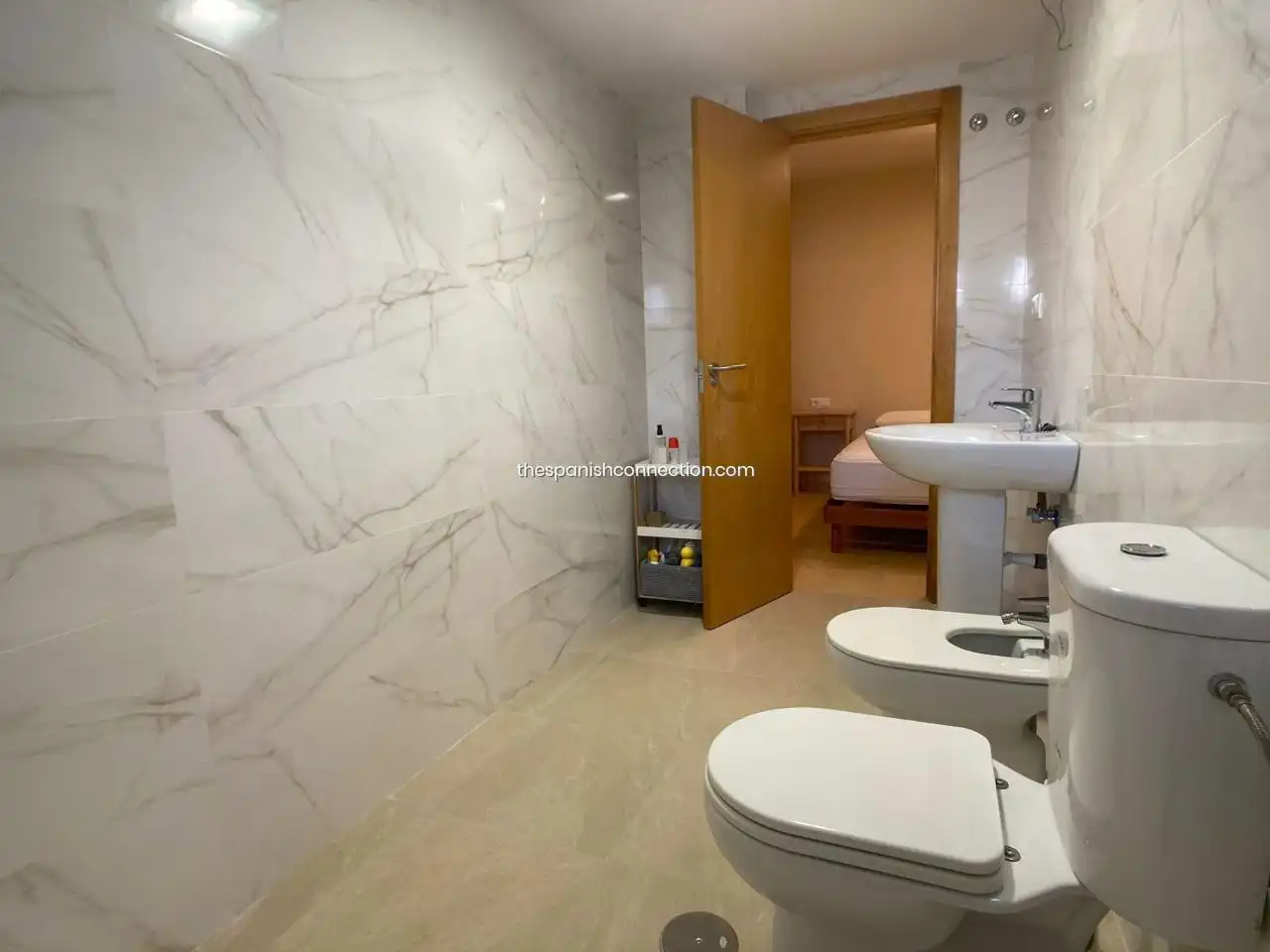 Badezimmer von Wohnungen zum Verkauf in La Manga del Mar Menor mit Klimaanlage, Heizung und Privatgarten