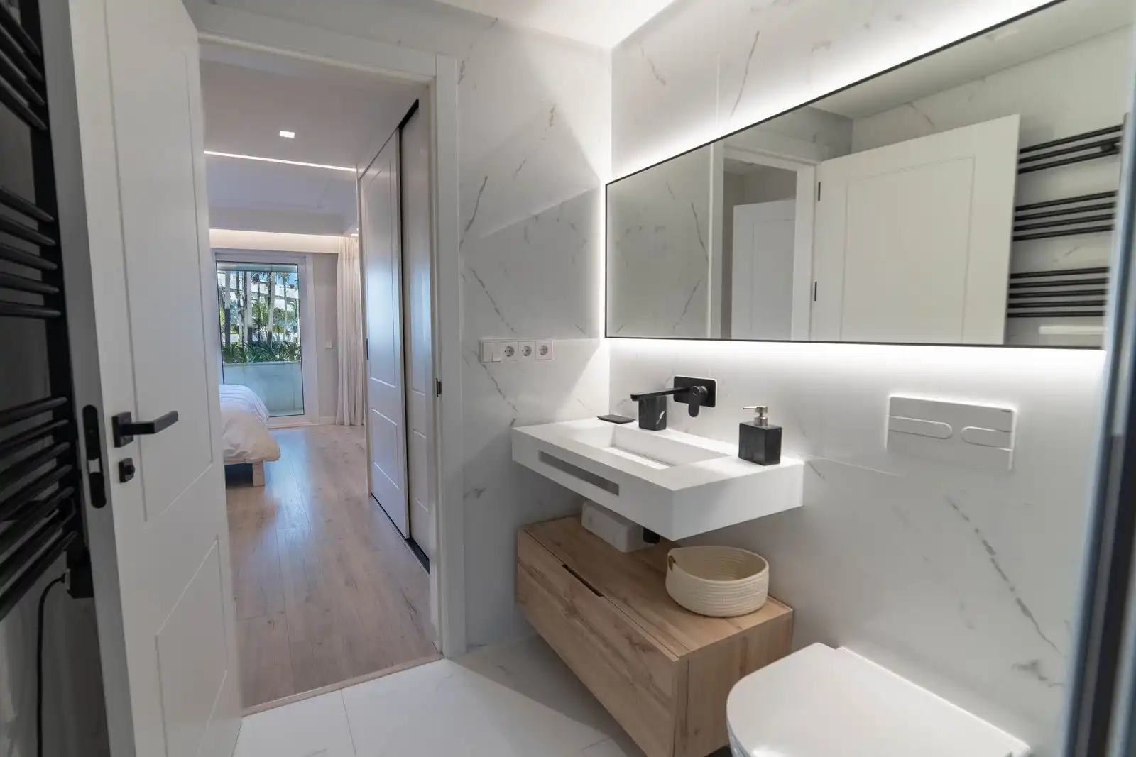 Baño de Piso en venta en Marbella con Aire acondicionado, Terraza y Trastero