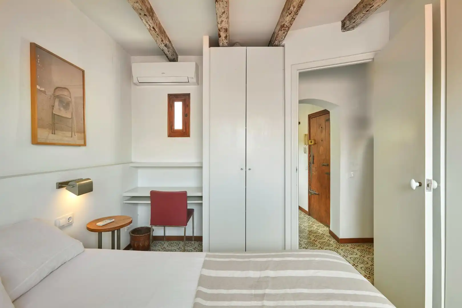 Bedroom of Attic for sale in Barcelona  with Air Conditioner, Heating and Terrace