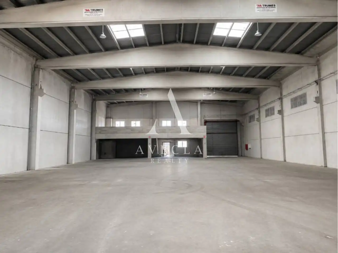 Nave industrial de alquiler en Sant Esteve Sesrovires