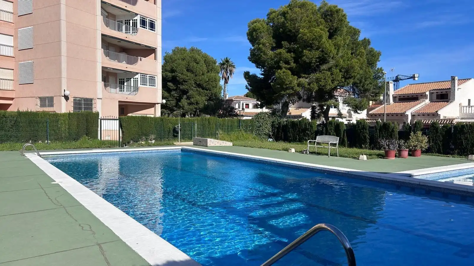 Schwimmbecken von Wohnung zur Miete in Orihuela mit Klimaanlage, Heizung und Privatgarten