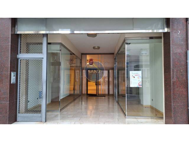 Local comercial en Alquiler en Vila en L'Olleria