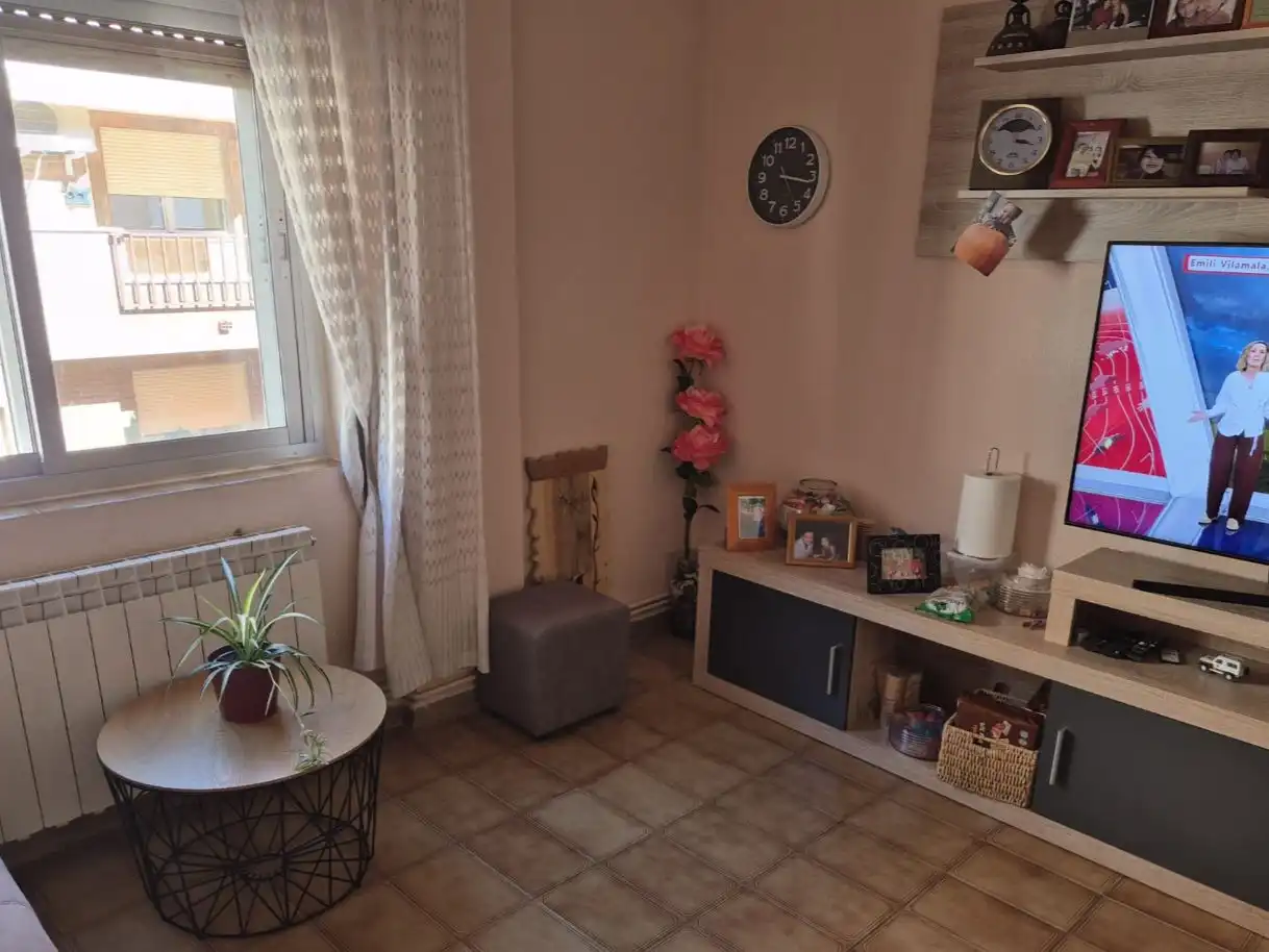 Piso en venta en Calle Ursicino Álvarez, 3, Las Viñas